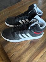 Adidas Schuhe, wie neu, Größe 46 Nordrhein-Westfalen - Hürth Vorschau