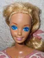 Alte Barbie Puppe Mattel Knickbeine Malaysia 1966 Niedersachsen - Algermissen Vorschau