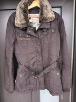 Khujo Jacke in M und in braun Nordrhein-Westfalen - Herford Vorschau