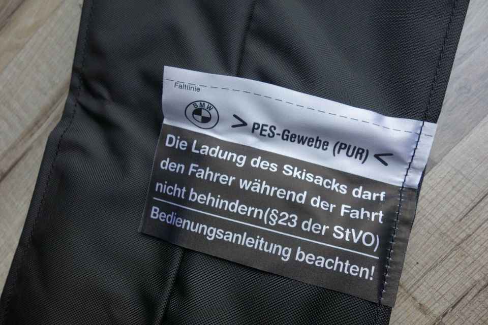 Original BMW X3 e83 Skisack Abdeckung Neuwertig Blende schwarz in Bad Wünnenberg