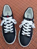 Tom Tailor Sneaker Gr. 40 - Echtleder - wie NEU - sehr bequem Bayern - Wehringen Vorschau