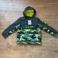 Neu C&A Windbreaker Jacke Regenjacke Übergangsjacke 116 Grün Neu Nordrhein-Westfalen - Medebach Vorschau