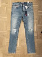 Tommy Hilfiger Austin Slim Tapered Jeans Destroyed 31/32 NEU Nordrhein-Westfalen - Oelde Vorschau