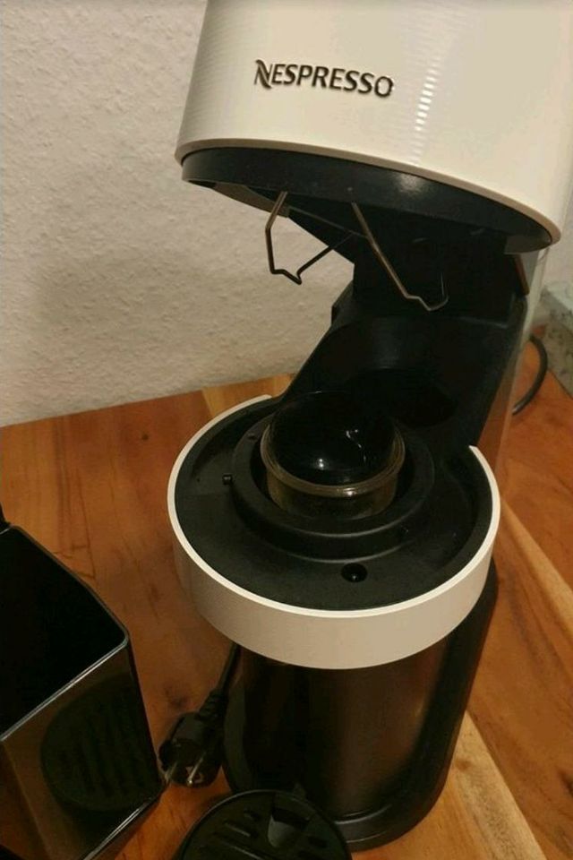 Nespresso De' Longhi Vertuo next weiß in Hannover