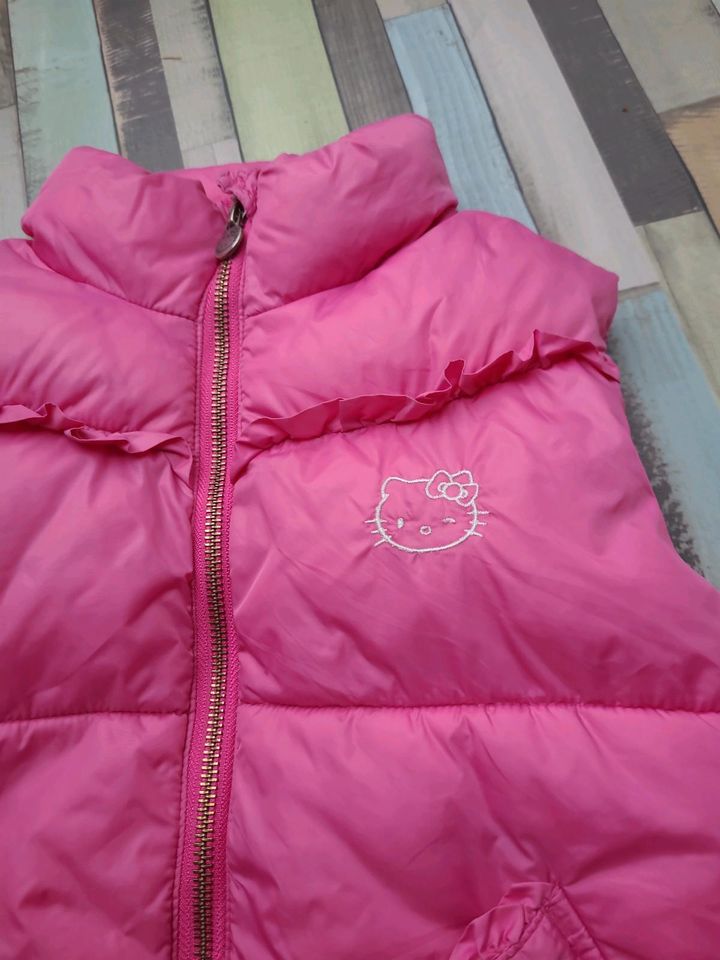 H&M Hello Kitty Weste Jacke ohne Ärmel dick Mädchen Kind rosa 122 in Erlangen