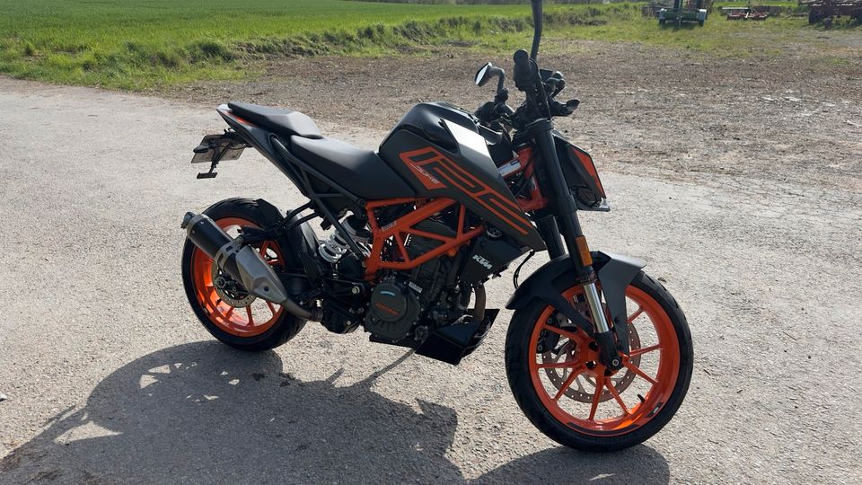 KTM Duke 125 in Lauenförde