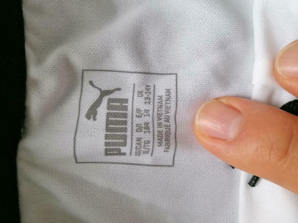 Puma kurze Hose neu in Berlin