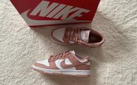 Nike Dunk Rose Sneaker neu mit OVP 40 Nordrhein-Westfalen - Lohmar Vorschau