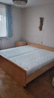 Schlafzimmer mit großem Schrank Bett 2x2 m Spiegelkommode Baden-Württemberg - Aldingen Vorschau