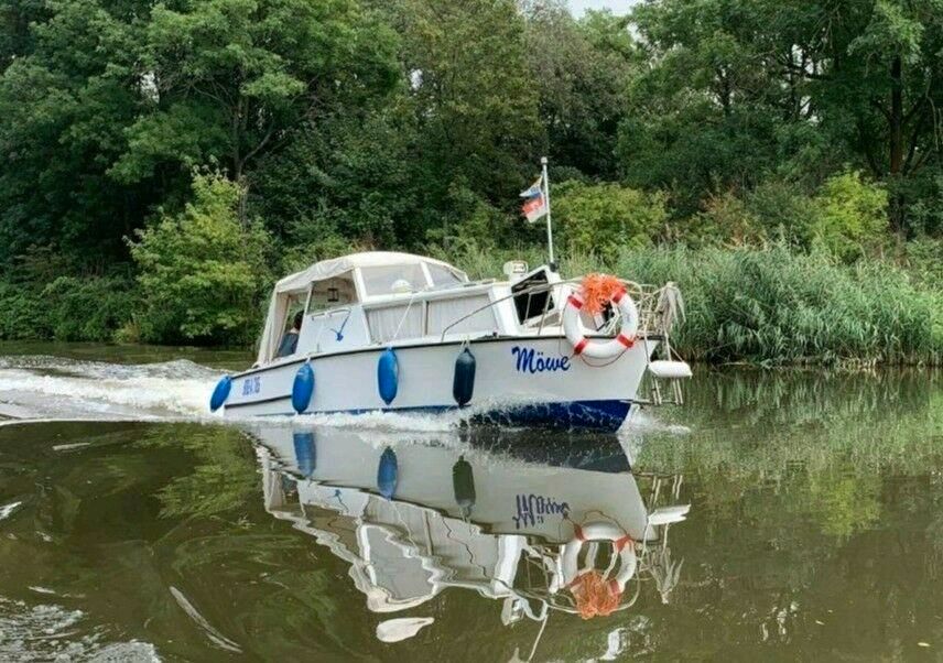 Schickes Boot in Petersberg (Saalekreis)