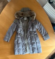 Moncler Daunenjacke Mantel mit Pelz Gr. 3 neuwertig hochwertig Bayern - Würzburg Vorschau