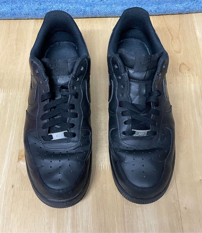 Nike Airforce 1 Schwarz Größe 45 in Wittlich