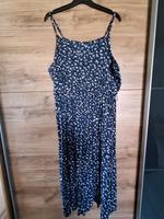 Sommerkleid mit Blumenmuster Schleswig-Holstein - Itzehoe Vorschau