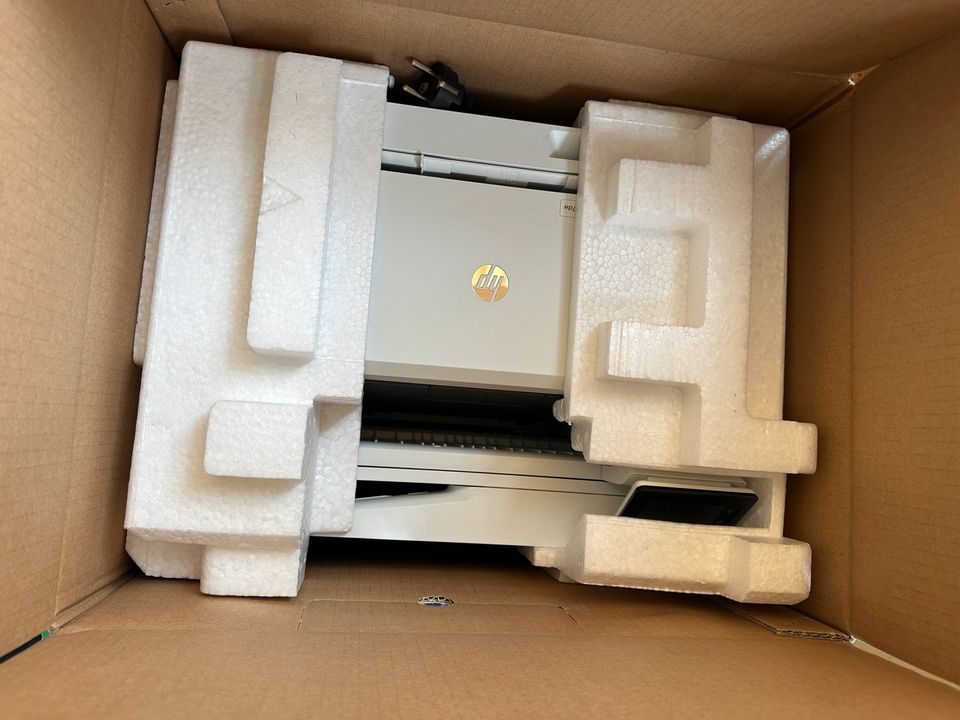 HP Color LaserJet Pro MFP M277dw Laserdrucker Multifunktionsgerät in Emskirchen