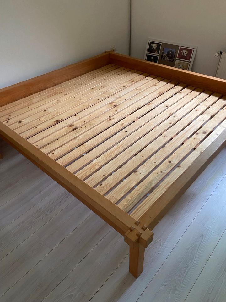 Doppelbett Massiv Holz Buche in Osnabrück