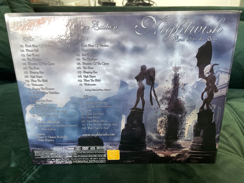 Nightwish - End of an Era Box mit Figuren in München