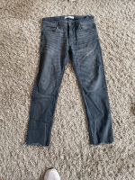 ZARA MAN DENIM Jeans Größe 31 Hessen - Oestrich-Winkel Vorschau