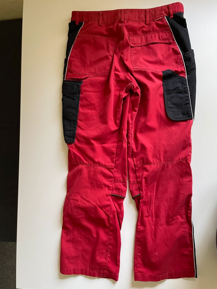 Engelbert Strauss Bundhose e.s.motion rot Gr. 50 in Wülfrath