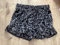 Kurze Hose Shorts Damen Gr.36 Tally Weijl Strand Blumenmuster Hessen - Schauenburg Vorschau