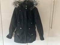 Esprit Winterjacke Jacke Gr. 34 schwarz neuwertig Nordrhein-Westfalen - Olfen Vorschau