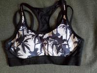 Palmen Superdry Sport Yoga Top Bustier S 36 schwarz lila Hessen - Bad Soden am Taunus Vorschau