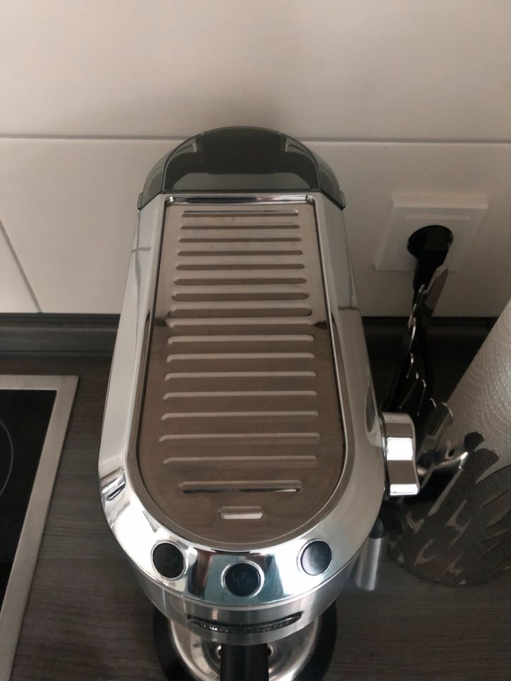 DeLonghi Siebträger Kaffeemaschine top Zustand in Bensheim