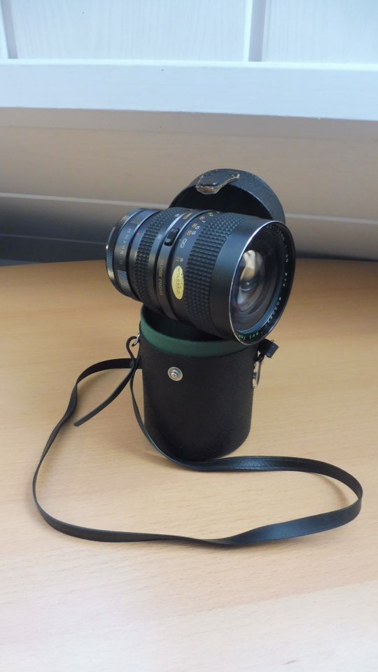 Konvolut:  Kamerazubehör, Tele-Zoom + diverse Filter in Egenhofen
