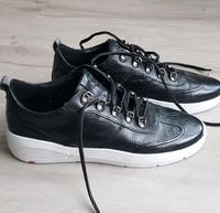 Sneaker Schuhe Leder Lloyd Halbschuhe Gr 39 schwarz NEU leicht Baden-Württemberg - Reutlingen Vorschau