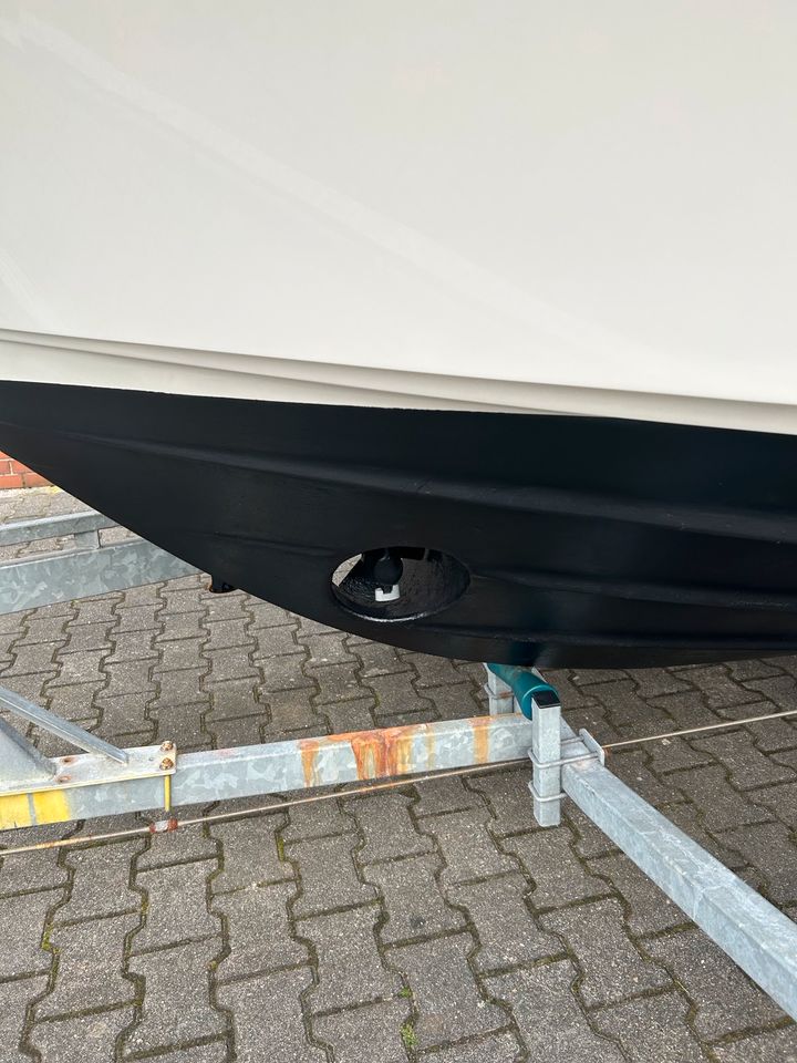 Motorboot Fjord 775  Hard Top Einzelstück in Blomberg