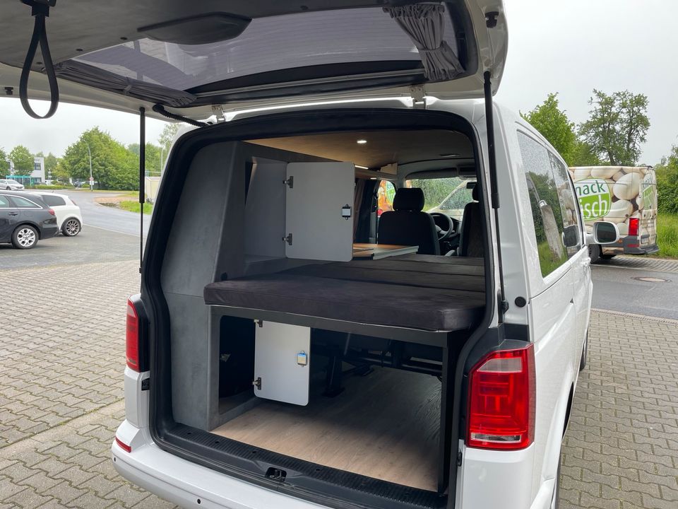 VW T6 Camper 5-Sitzer Standheizung Navi RFK Wohnwagenausbau AHK in Mönchengladbach