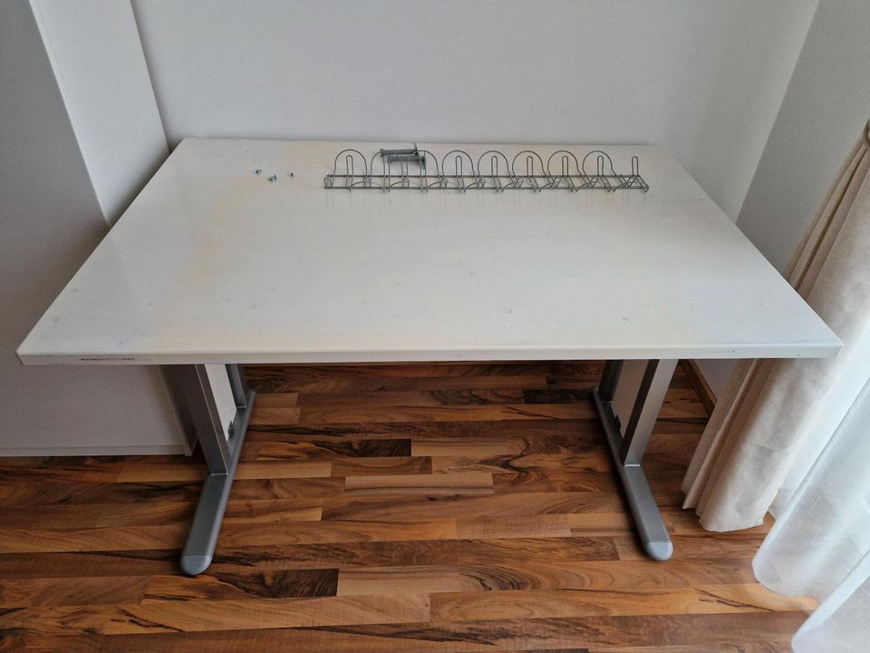 Schreibtisch Massivholz in Silber und Weiß in Hannover