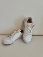 Adidas Schuhe, 39 1/3, weiß/rosa Nürnberg (Mittelfr) - Mitte Vorschau