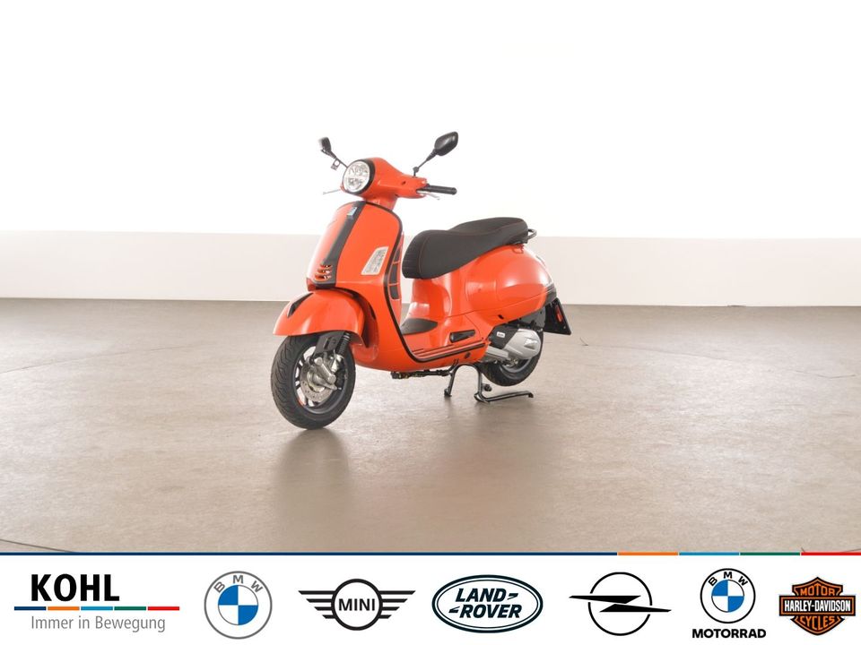 Vespa GTS 125 SuperSport arancio / orange impulsivo in Aachen