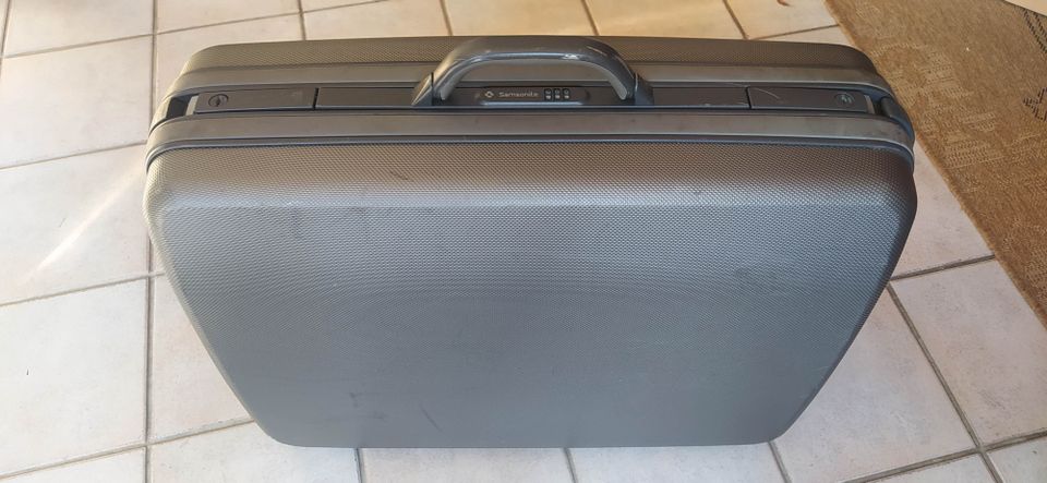 Hartschalen-Koffer Trolley Rollkoffer Reisekoffer Samsonite in Berlin