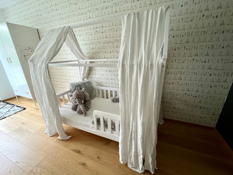 Jox Kinder Hausbett weiß 80x160cm inkl. Stoffhimmel und Matratze in Stuttgart