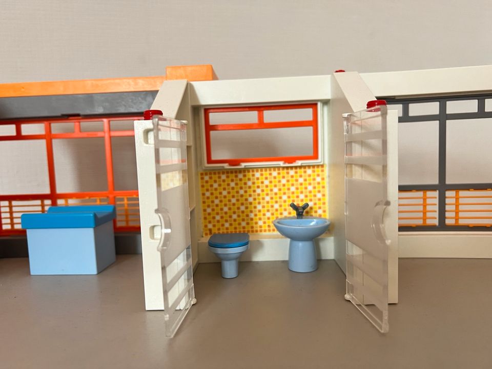 ✅ Playmobil City life 6657 Spielzeug Duplo Lego Krankenhaus Figur in Dorsten