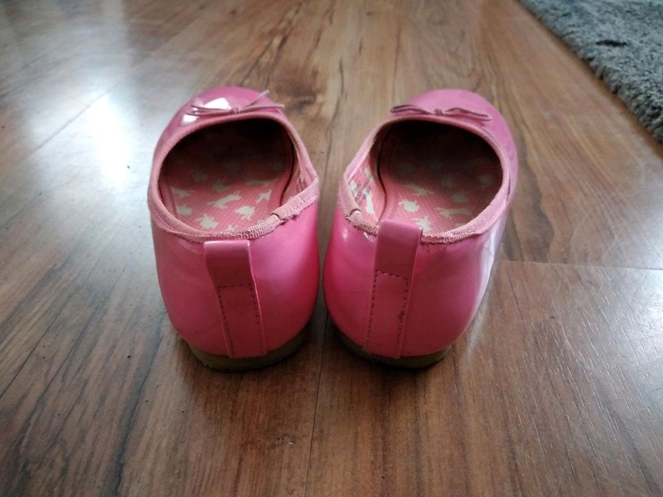 Wie neu H&M Ballerina Mädchen Schuhe pink gr 31 in Langen (Hessen)