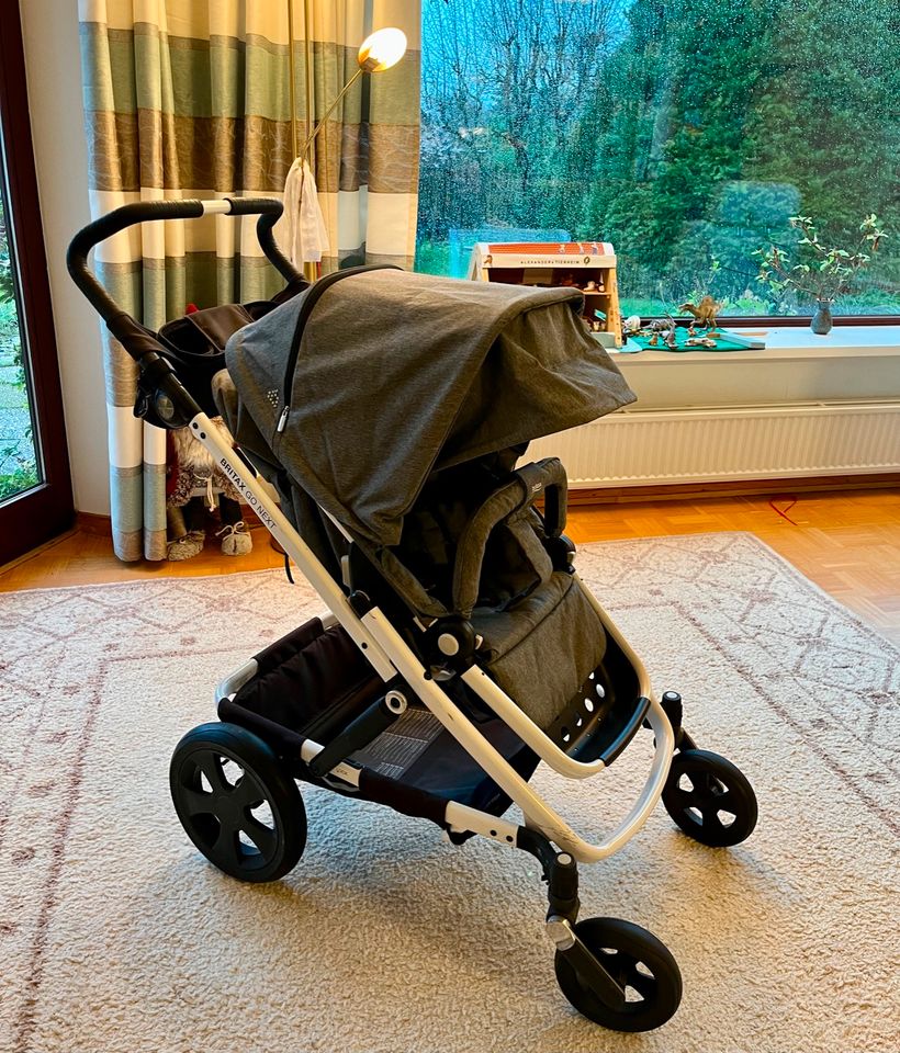 Britax Go Next Kinderwagen 3 in 1; Buggy, Babyschale, Isofix in Reinbek