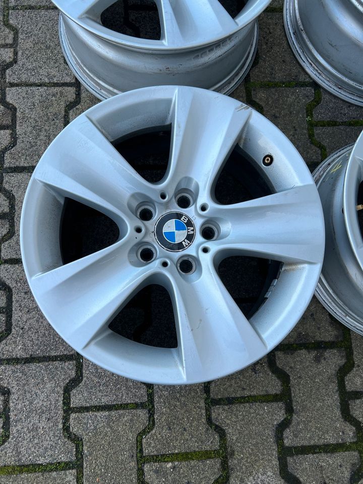 BMW 5er 17 Zoll F10 F11 Alufelgen 8x17 ET30 Original in Freigericht