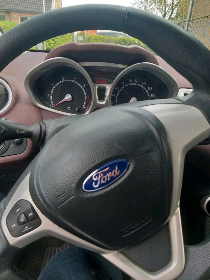Super schönen Ford Fiesta in Rees