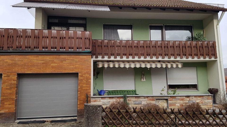 Ruhige und sonnige 3-Zimmer Wohnung in Treuchtlingen zu vermieten in Markt Berolzheim