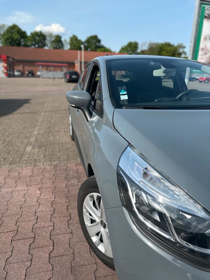 Renault Clio in Duisburg