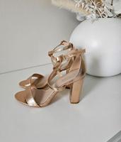 ♥️ Asos Glamorous Sandaletten Gold Gr. 40 ♥️ NEU Niedersachsen - Nörten-Hardenberg Vorschau