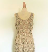 Ausgefallenes Abendkleid von L.S.K. aus Spitze nude beige Gr. 40 Nordrhein-Westfalen - Rheda-Wiedenbrück Vorschau