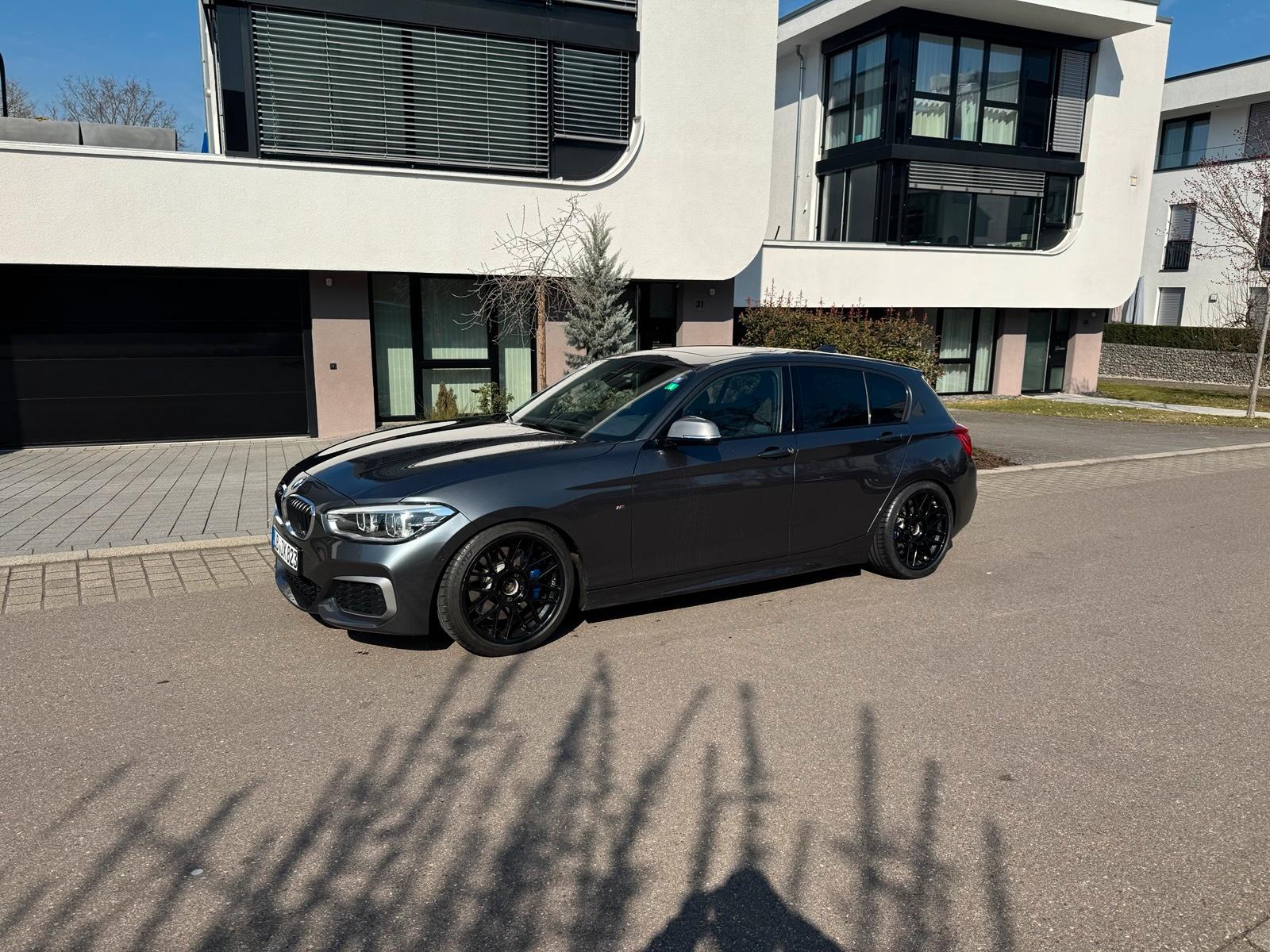 Abbildung des Autos BMW M140i Xdrive G35 DO8…