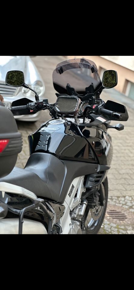 Suzuki V Strom DL1000 in Pfullingen