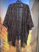 Ungetragener Damen Kimono bedruckt Fransen Boho Ethno Gr. 40 Thüringen - Erfurt Vorschau