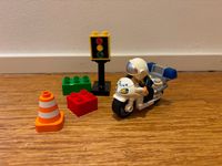 Lego DUPLO Motorradpolizist 5679, vollständig Hessen - Niederdorfelden Vorschau