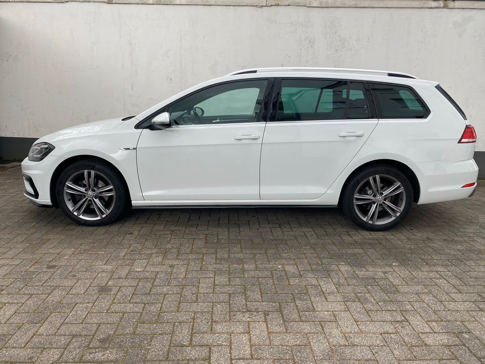 Volkswagen Garantie VW Golf VII R-Line Highline Variant 2.0 TDI in Solingen