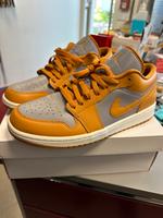 Nike Air Jordan Low 44,5 Niedersachsen - Molbergen Vorschau